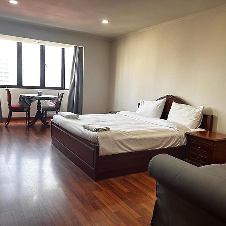 Omni Tower Cozy Apartments By Direct Rooms Bangkok Exterior photo