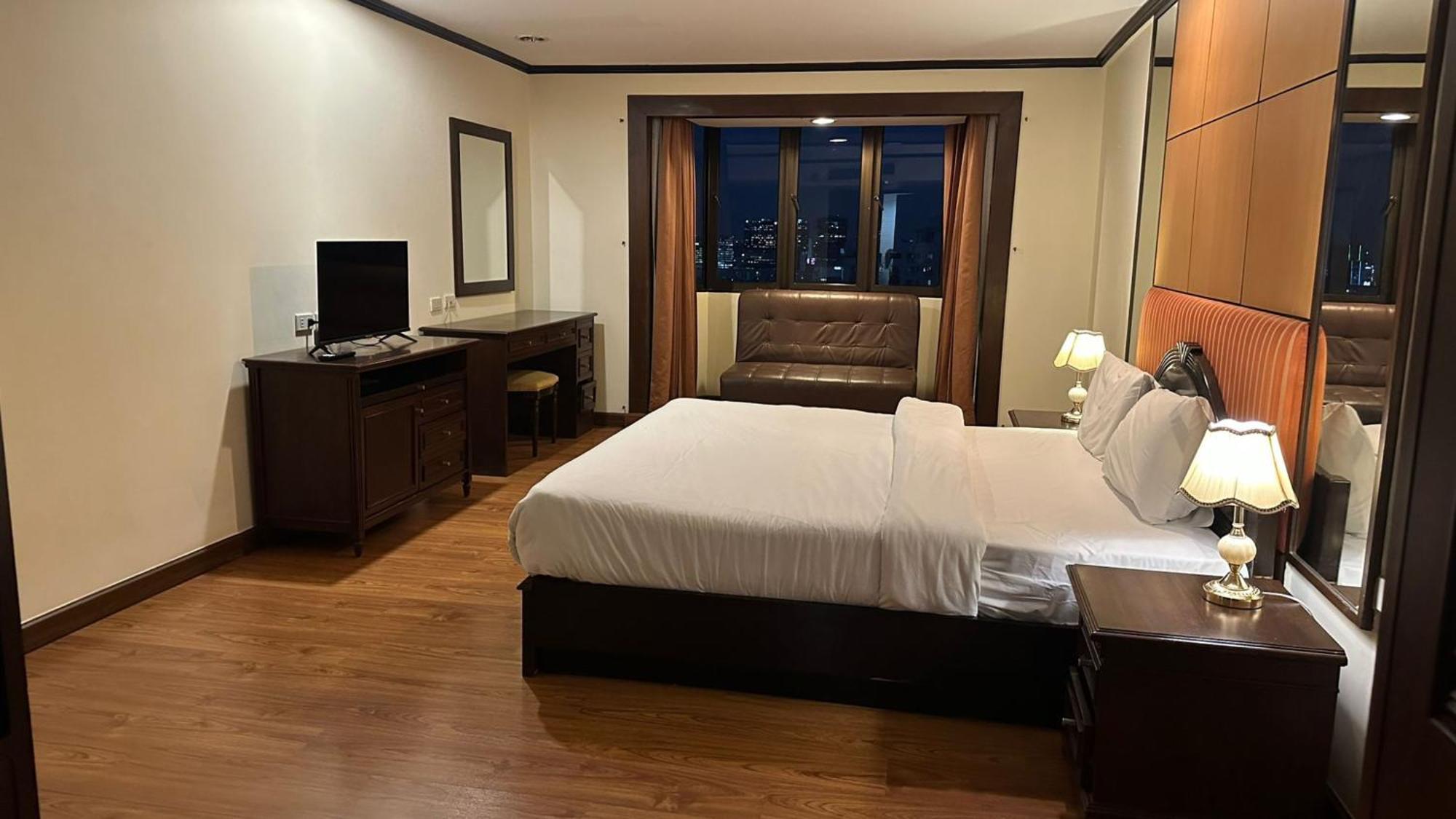 Omni Tower Cozy Apartments By Direct Rooms Bangkok Exterior photo