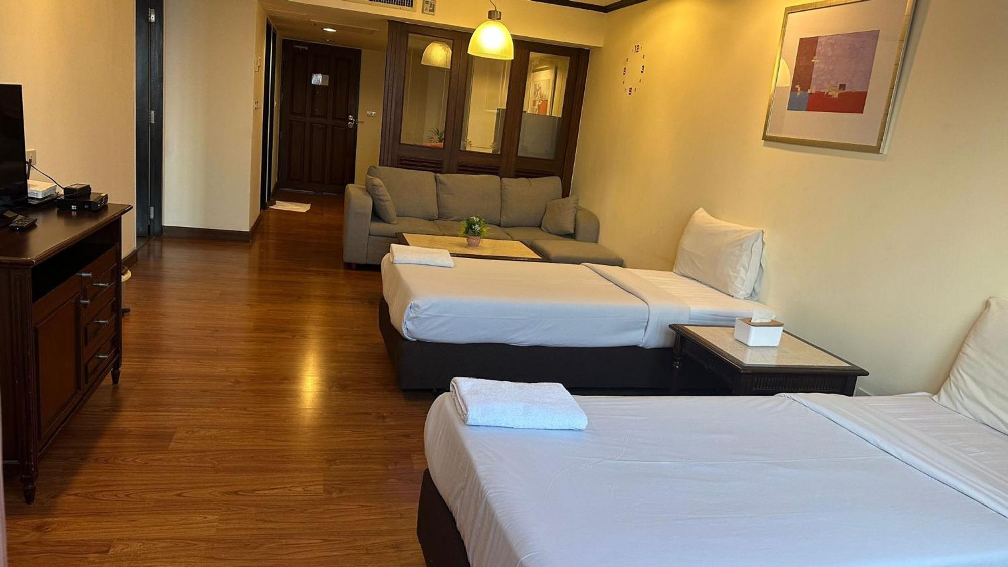 Omni Tower Cozy Apartments By Direct Rooms Bangkok Exterior photo