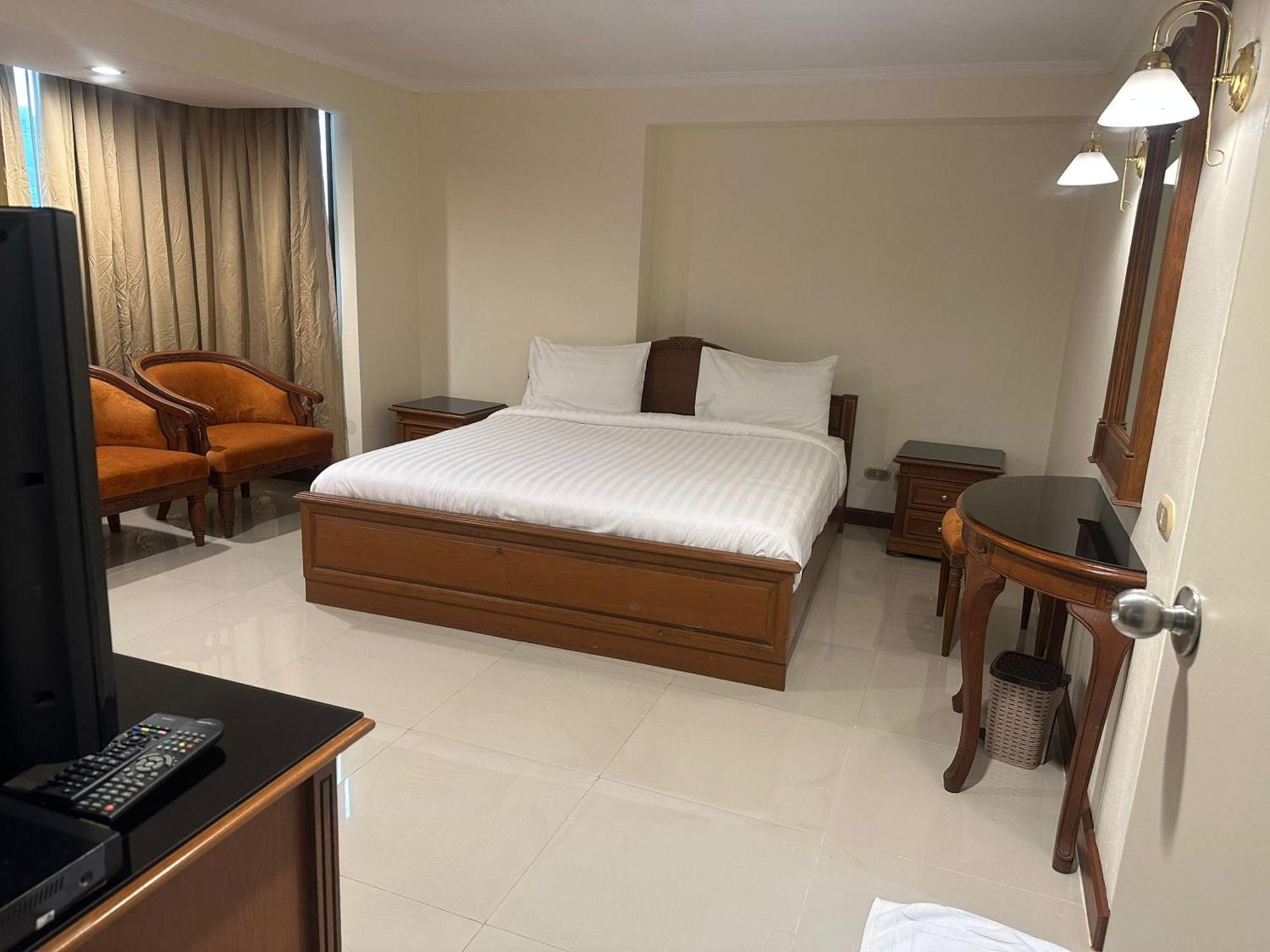 Omni Tower Cozy Apartments By Direct Rooms Bangkok Exterior photo