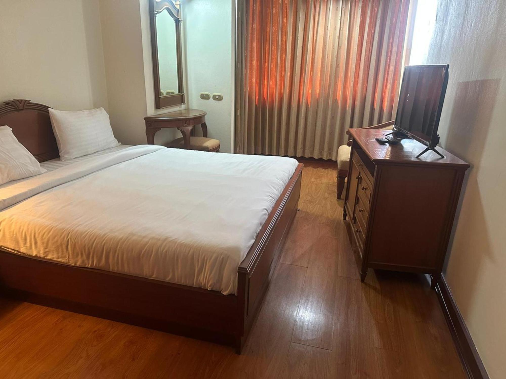 Omni Tower Cozy Apartments By Direct Rooms Bangkok Exterior photo
