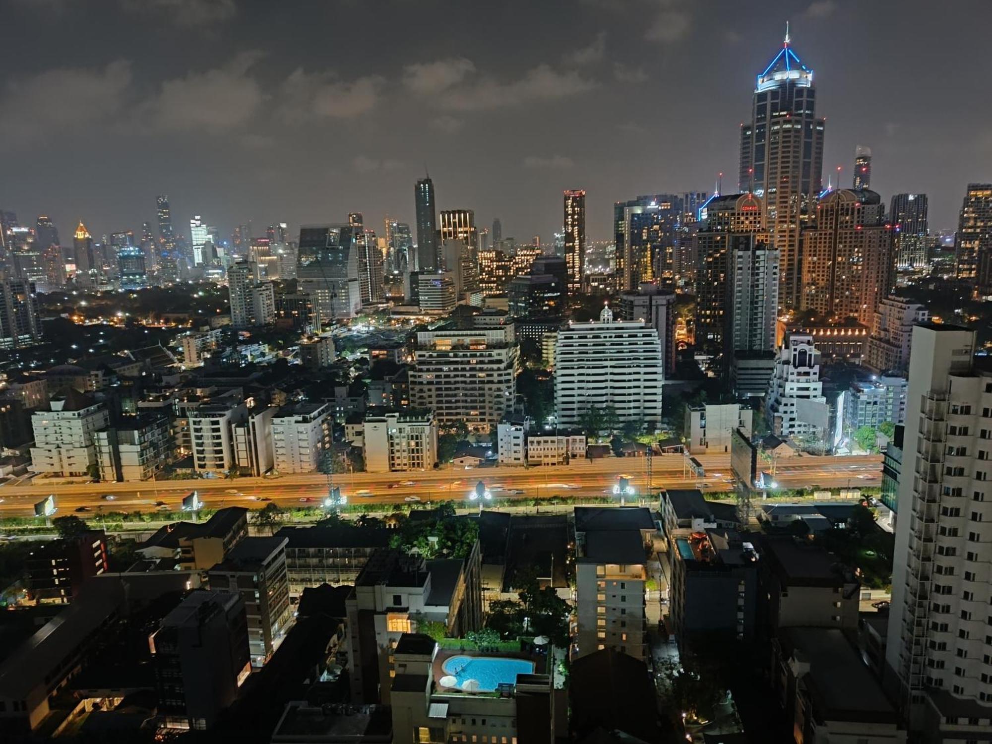 Omni Tower Cozy Apartments By Direct Rooms Bangkok Exterior photo