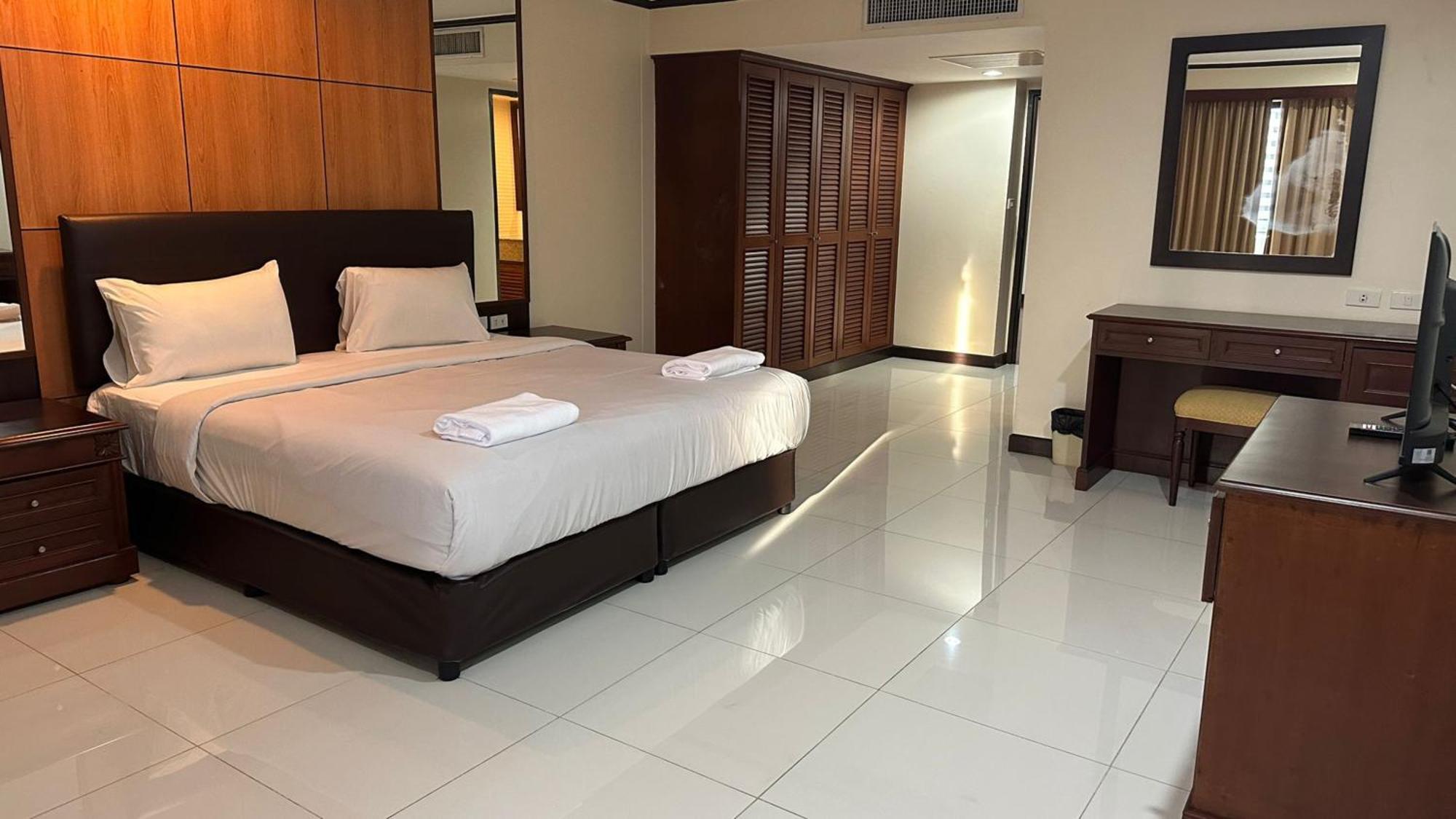 Omni Tower Cozy Apartments By Direct Rooms Bangkok Exterior photo