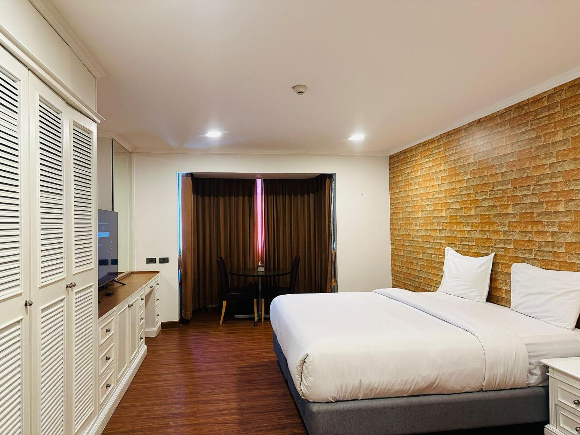 Omni Tower Cozy Apartments By Direct Rooms Bangkok Exterior photo